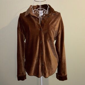 No Boundaries Button Down Top Size Medium